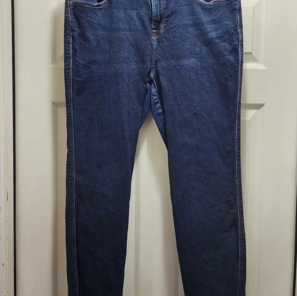 Tommy Hilfiger Jeans Women's 12 Raleigh High Rise Dark Wash Blue - Picture 3 of 12